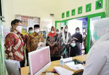 Menkes Budi Sebut Gubernur Rohidin Miliki Jiwa Sosial Tinggi