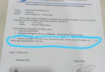 Teks Foto : Tampak Surat Peringatan (SP) yang Diterima Yulia Rahmi. (Foto : Sadar Laia/eWarta.co)