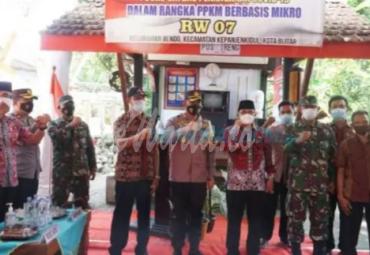 Kapolres Bersama Walikota Monitoring PPKM se-Kota Blitar