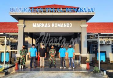 Sampaikan Belasungkawa, DPW Gelora Kunjungi dan Salat Ghaib di Lanal Bengkulu