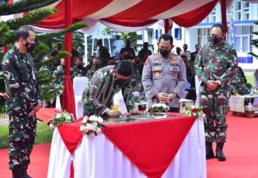 Panglima dan Kapolri Kompak Kunjungi Lembaga Pendidikan TNI dan Polri