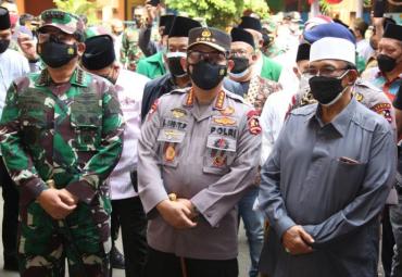 Kapolri Instruksikan Jajarannya Gandeng Warga NU se-Indonesia untuk Percepat Herd Immunity 