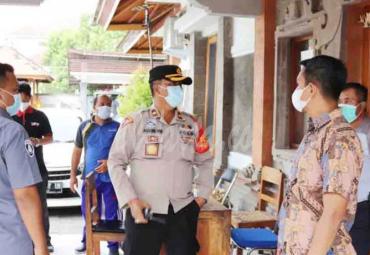 Polda Bali, TNI dan Satpol PP Sidak Perkantoran Saat PPKM Darurat