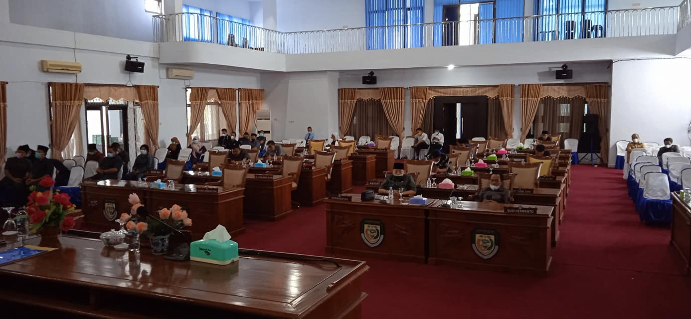 Pandangan Umum Fraksi Terhadap Nota Pengantar Penjelasan Bupati tentang Bupati