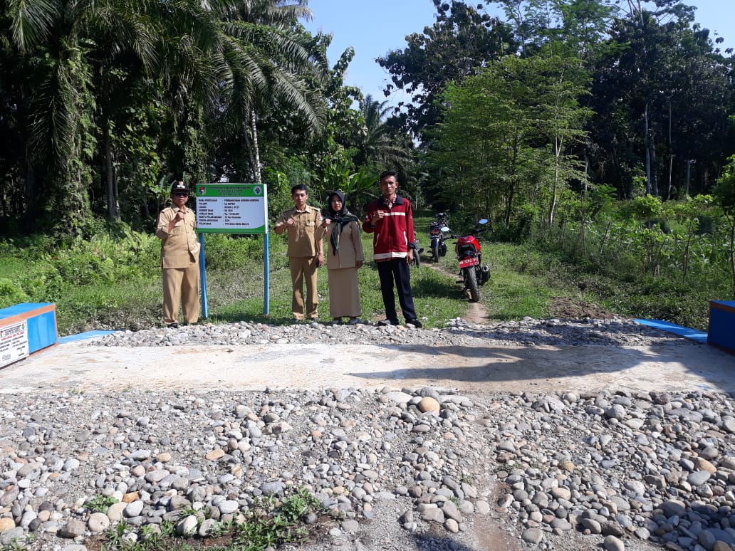 pengerjaan gorong-gorong dan JUT