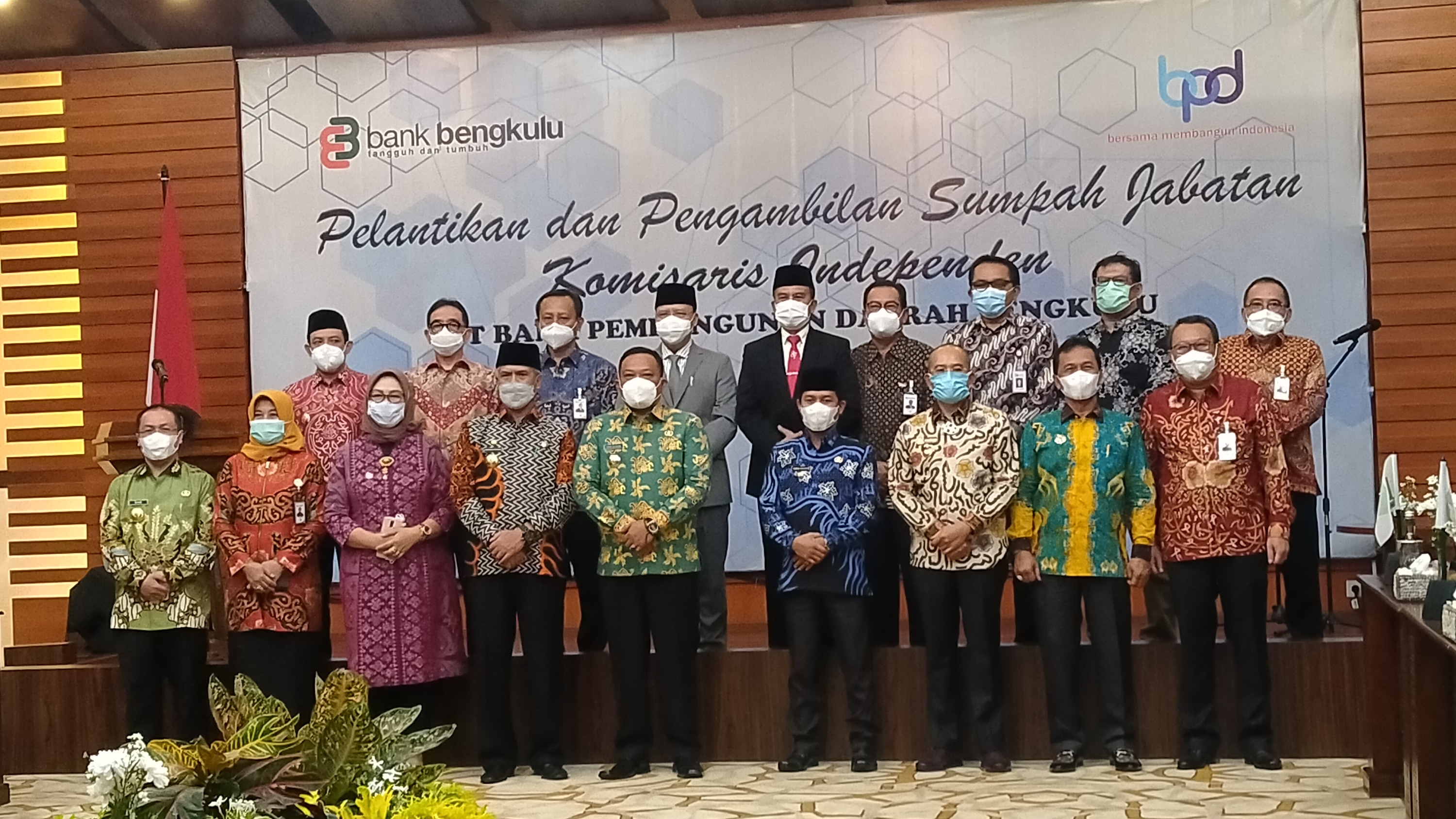 Komisaris Independen Bank Bengkulu Dilantik
