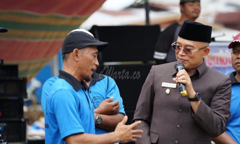 Plt Bupati Bengkulu Selatan Gusnan Mulyadi saat memberikan arahan kepada anggota Komunitas Pemuda Kreatif (KPK) 