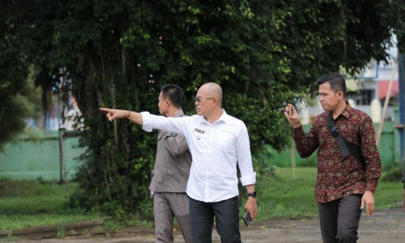 Gusnan Mulyadi, tinjau langsung lapangan merdeka