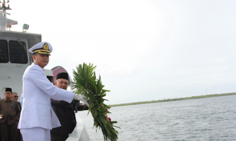 Tabur bunga, Danlanal Bengkulu peringati Hari Dharma Samudra