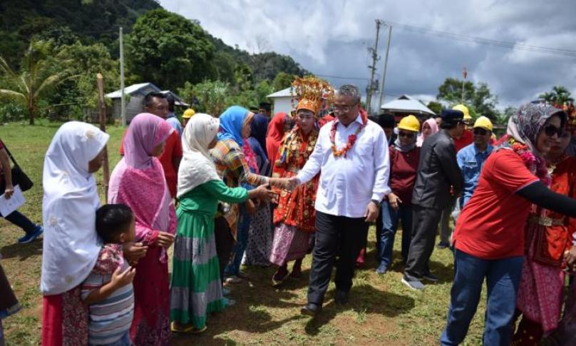 Kedatangan Mendes di Desa Sinar Pagi
