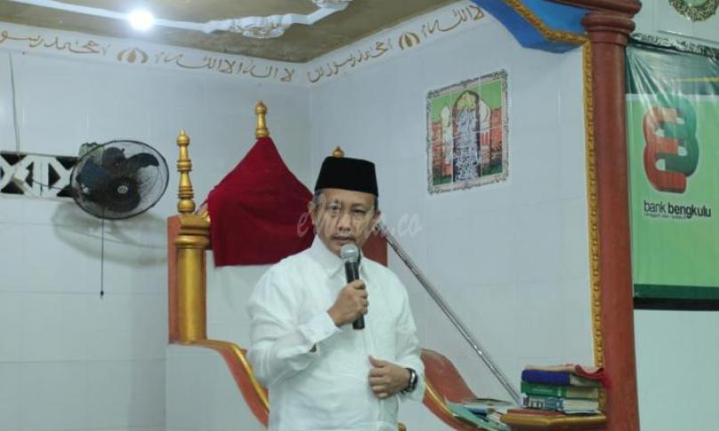 Direktur Bank Bengkulu Agus Salim saat menyampaikan sambutanya