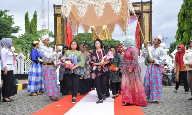 Penyambutan OASE Kabinet Kerja di Kabupaten Bone, Sulawesi Selatan