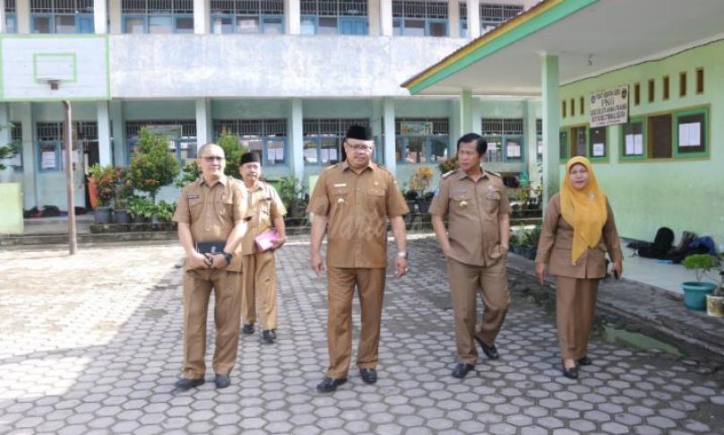 Sesda Bengkulu Selatan (Yudi Satria) pantau UN dan USBN