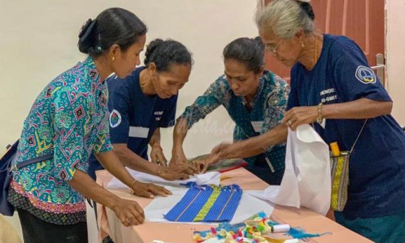 Peserta mendapatkan pelatihan ketrampilan dan pemasaran berbasis website/ online oleh Jahitin.com 