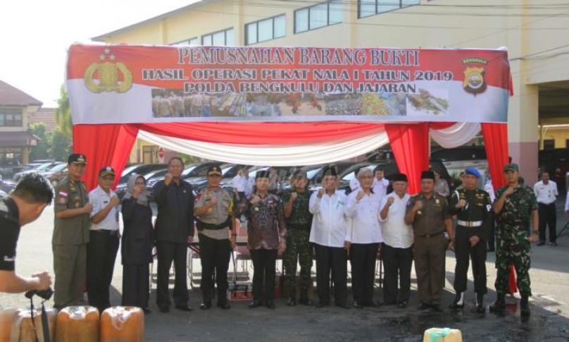 Gubernur Bengkulu (Dr. H. Rohidin Mersyah) hadiri Apel gelar pasukan Ops Ketupat Nala Polda Bengkulu