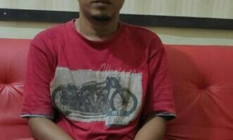 Diduga jadi pengedar narkotika jenis sabu-sabu oknum PNS (AK) di Kabupaten Luwu Utara, Sulawesi Selatan di tangkap polisi