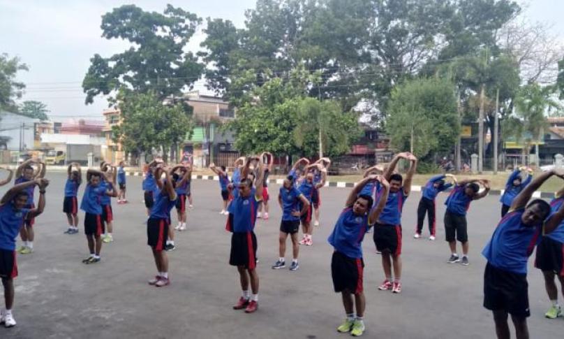 Anggota Kodim Pati 0718 laksanakan senam aerobik