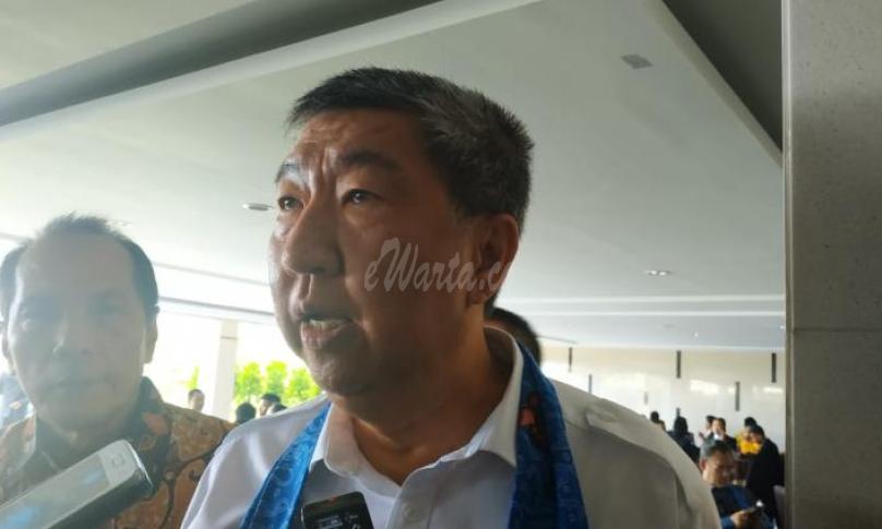 Sekjen REI, Paulus Totok Lusida saat diwawancarai awak media