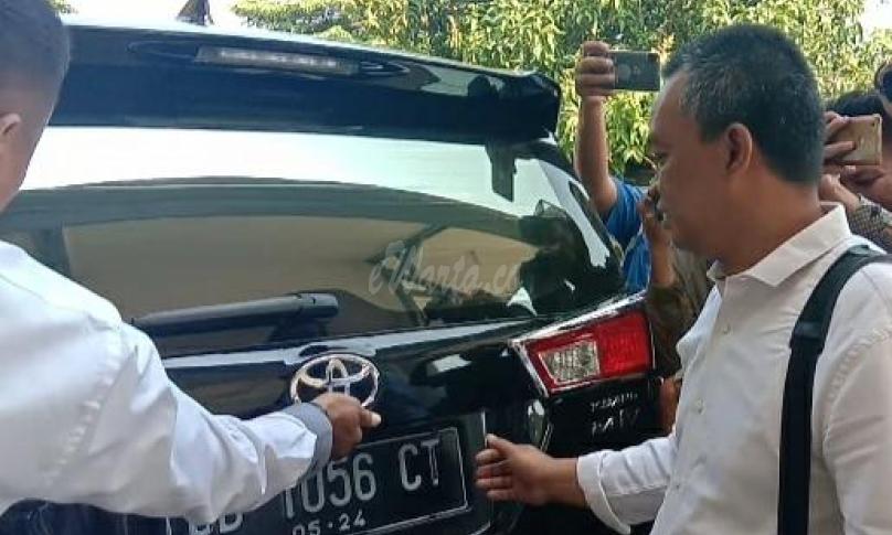 Tim Penyidik Tipidkor Polda membawa berkas kelengkapan SPJ