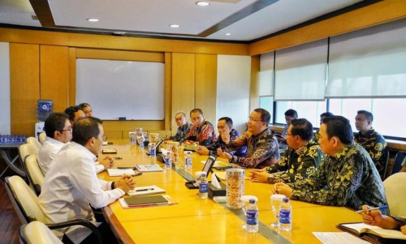 Gubernur Bengkulu Rohidin Mersyah sambangi kantor Pelindo II tanjung priok Jakarta, dan bertemu langsung Direktur Utama PT. Pelindo II Elvyn G Masassya untuk membicarakan kendala yang dihadapi, (5/8).