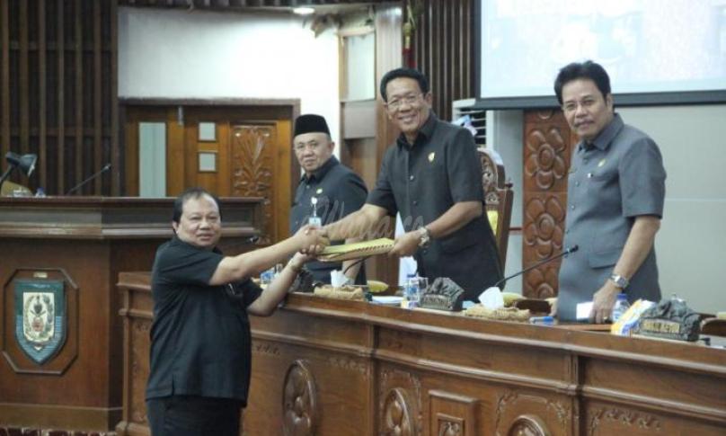 Pimpinan DPRD Provinsi Bengkulu bersama Sekda Provinsi