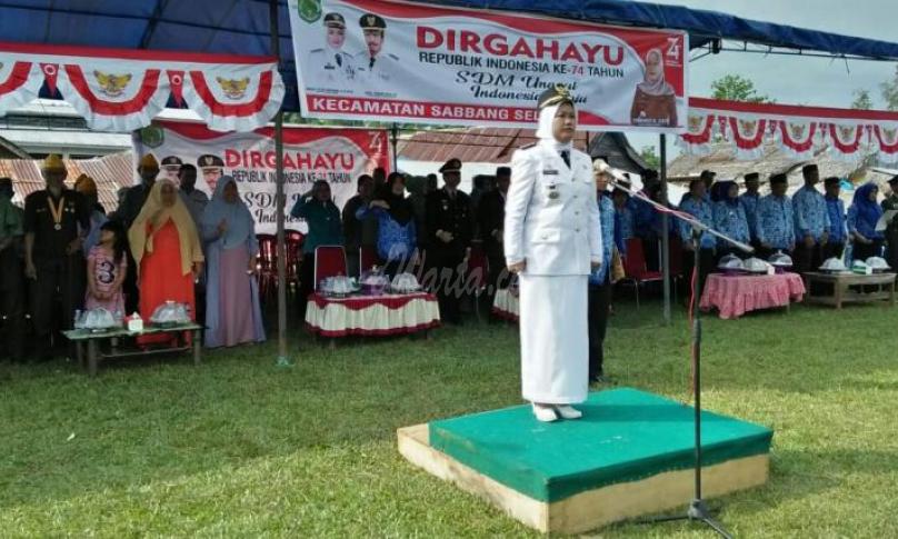 Camat Sabbang Selatan, Fatmawati Beddu Irup Upacara Bendera