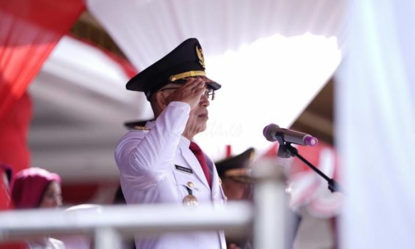 Bupati Bengkulu Selatan, Gusnan Mulyadi Irup Upacara HUT RI 74