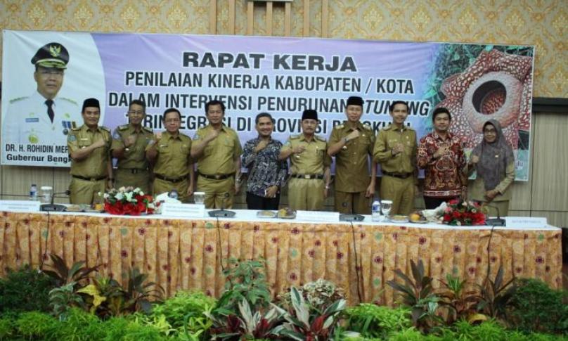 Rapat Kerja (Raker) Penilaian Kinerja Kabupaten/Kota Dalam Intervensi Penurunan Stunting Terintegrasi di Provinsi Bengkulu, di Ruang Pola Provinsi Bengkulu, Selasa (20/08).  