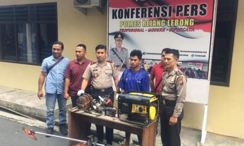Konferensi pers terduga pelaku pencurian dan barang bukti diamankan