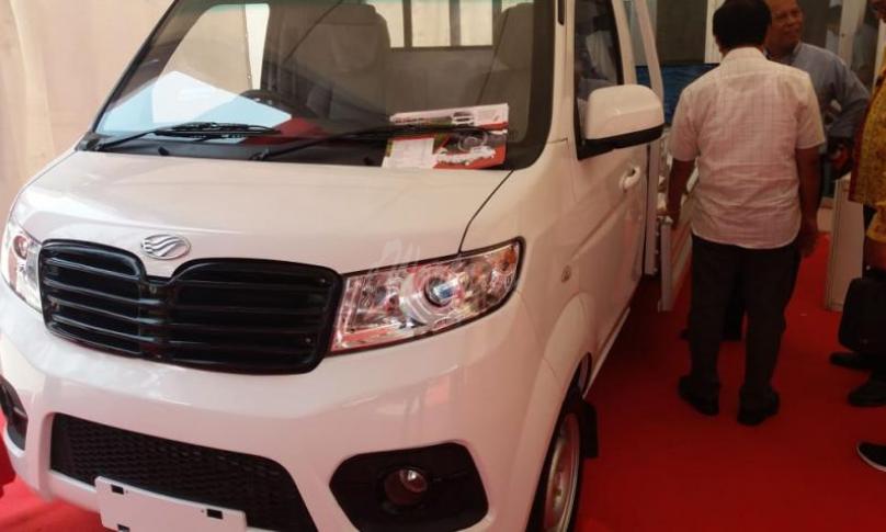 Mobil Esemka turut meriahkan pameran GTTGN di Sport Center Bengkulu