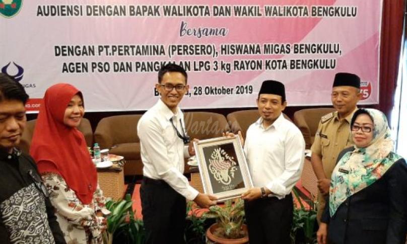 Pemerintah Kota (Pemkot) Bengkulu gelar audiensi bersama PT. Pertamina (Persero), Hiswana Migas Bengkulu, Agen PSO dan Pangkalan Liquified Petroleum Gas (LPG) 3Kg Rayon Kota Bengkulu