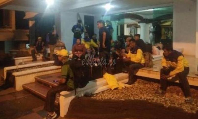 Terlihat atlet kontingen Riau kecewa dengan kinerja Panitia Porwil Sumatera X, Bengkulu