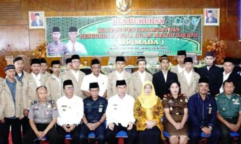 Pengukuhan 34 Pengurus RISMA di Rejang Lebong