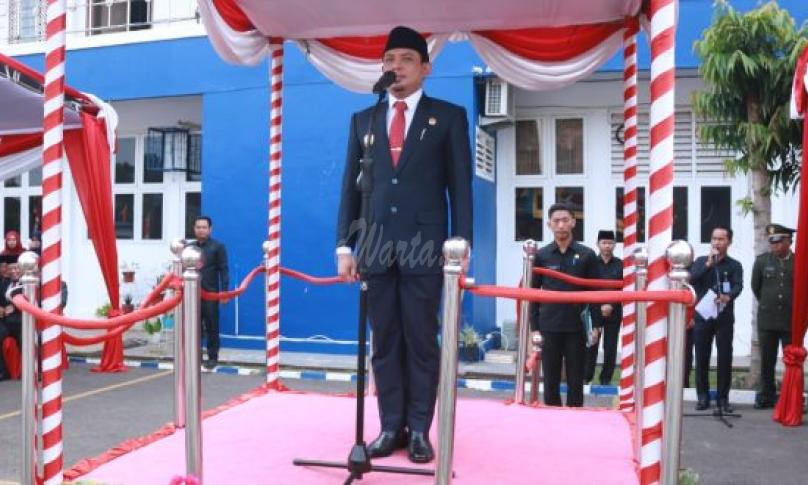 Wakil Walikota Bengkulu (Dedy Wahyudi, MM) bertindak sebagai Inspektur Upacara