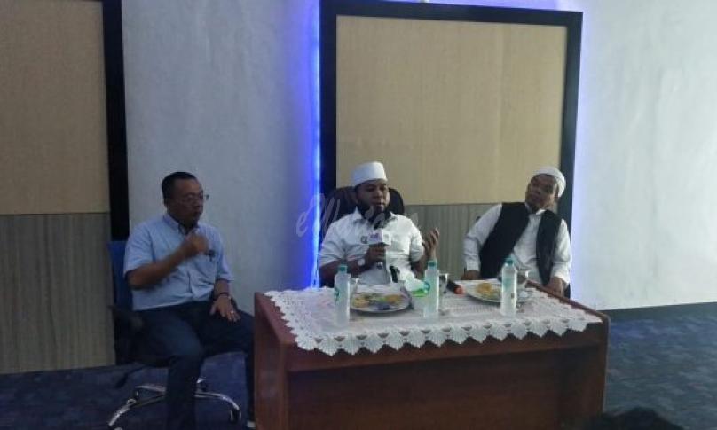 Walikota Bengkulu (H. Helmi Hasan, SE)