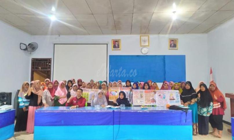 Penerima PKH di Kecamatan Koto XIV Mukomuko terima edukasi managemen keuangan keluarga.