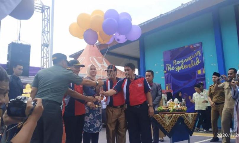 Pelepasan Balon ke udara