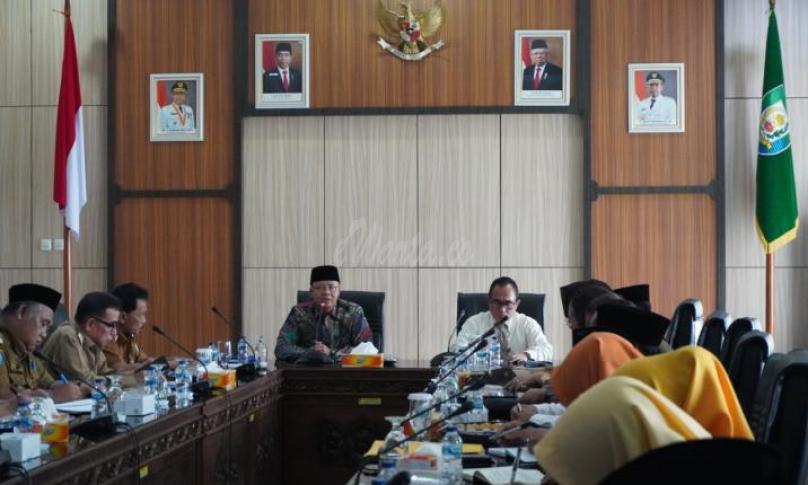 Gubernur Bengkulu Rohidin Mersyah pastikan bahwa Provinsi Bengkulu di tahun 2020 ini dapat mengendalikan dengan inflasi dengan baik dan masyarakat tetap dapat menikmati harga kebutuhan pokok yang selalu stabil.