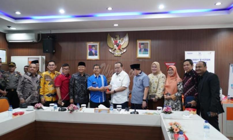 Lanyalla Mattalitti juga berjanji akan mendukung dan menjembatani komunikasi Pemprov dengan Pemerintahan Pusat agar kemajuan di Bengkulu cepat terlaksana.