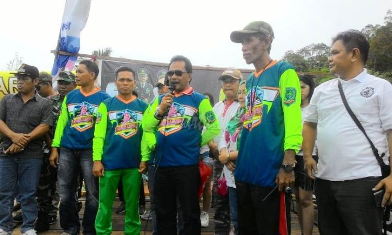 Bupati Bengkulu Tengah membuka trail adventure di Desa Rindu Hati.