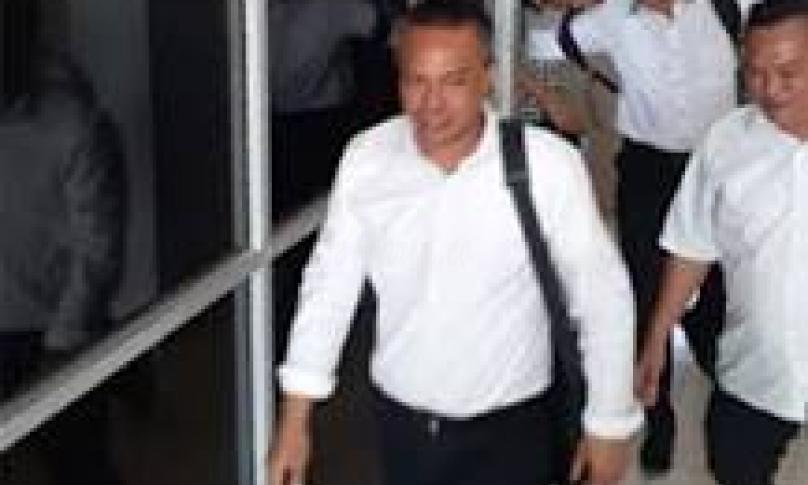 Foto, dokumen saat Tim Penyidik melakukan pemeriksaan di kantor Sekretariat DPRD Seluma.