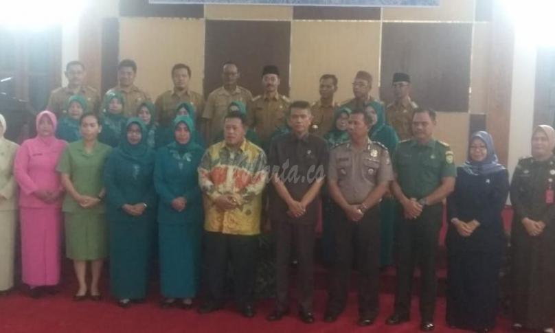 Ketua Tim PKK Mukomuko kukuhkan Ketua Tim PKK tingkat Kecamatan Kabupaten Mukomuko.