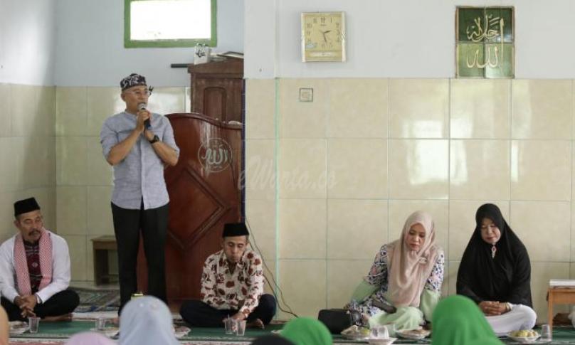  Bupati Bengkulu Selatan Gusnan Mulyadi saat memberikan kata sambutan.