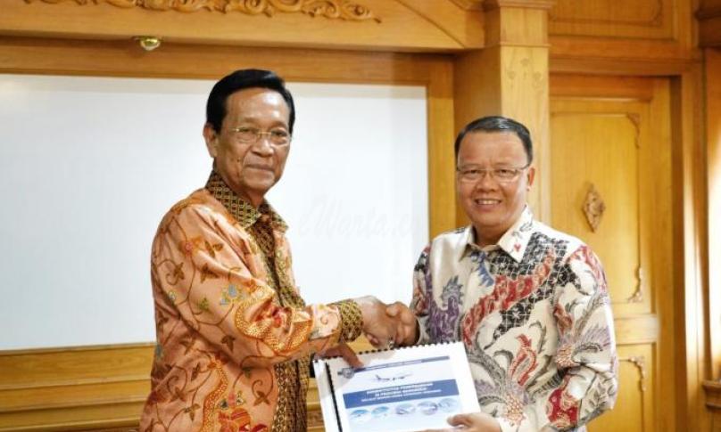 Gubernur Bengkulu Rohidin Mersyah temui Gubernur Daerah Istimewa Yogyakarta Sri Sultan Hamengku Buwono X terkait dengan keinginannya agar dibuka rute baru Jogja- Bengkulu.