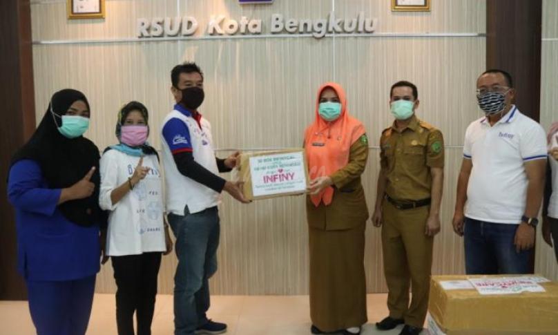Bantuan itu diterima langsung oleh dr. Lista.