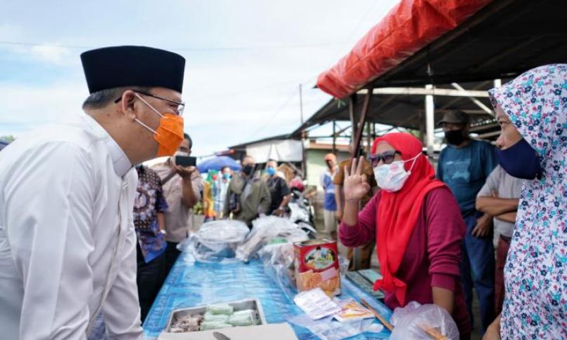 Gubernur Bengkulu, Dr. H. Rohidin Mersyah.