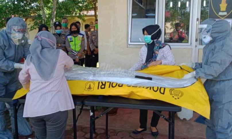 Simulasi pemulasaran jenazah pasien covid-19 oleh Tim Khusus Polres Mukomuko.