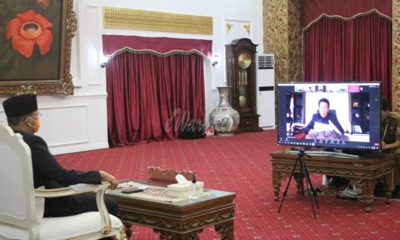Rapat Paripurna yang dilaksanakan secara Virtual Meeting ini diikuti Gubernur Bengkulu Rohidin Mersyah bersama Sekda Provinsi serta para Asisten, di Gedung Daerah, Senin (18/5).