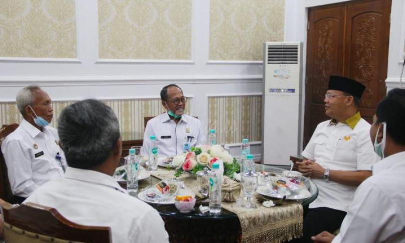 Gubernur Bengkulu Rohidin Mersyah menyambut baik rencana program Kemenkumham untuk membangun Lapas di Kabupaten Kaur dan Mukomuko.