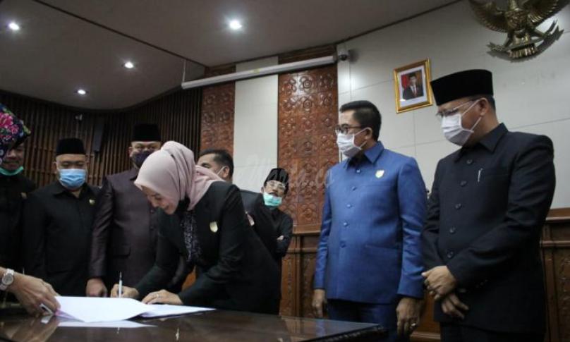 Penandatanganan keputusan bersama